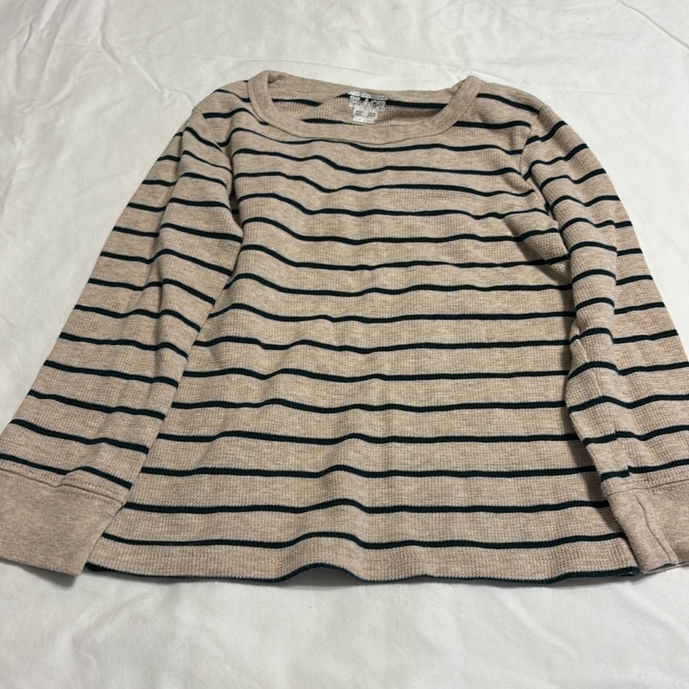 The Children’s Place size 4T long sleeve sweater shirt- tan and hunter green